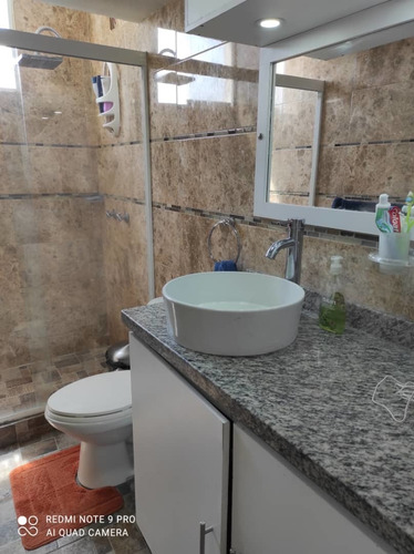 Imagen 11 de 14 de Se Ofrece Apartamento De Totalmente Remodelado