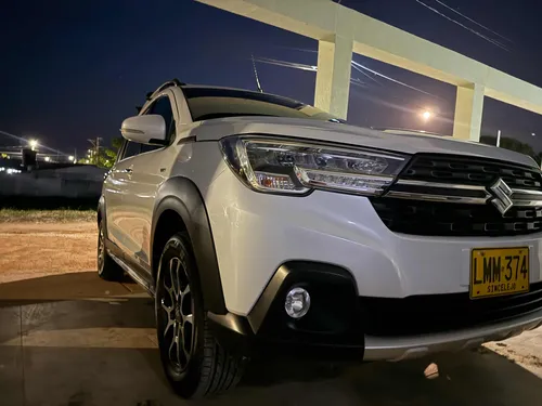 Suzuki Xl7, 2023, Como Nuevo 26.000 Km Blanco 7 Pasajeros