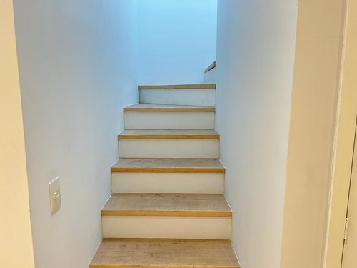 Imagen 7 de 30 de Duplex 3 Amb C/ Patio Y Escritorio A Estrenar