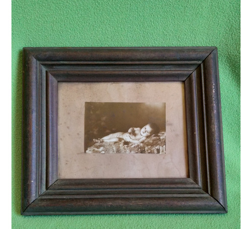 Antiguo Marco Madera Con Foto Antigua De Niño