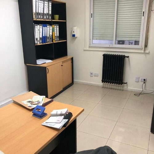 Departamento Uso Prof. 7 Oficinas A 1/2 Cuadra De Av. Córdoba, Del Hospital De Clínicas, De Facultad De Medicina Y Ciencias Económicas