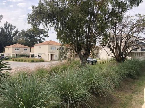 Imagen 2 de 15 de Casa En Venta En Saravi Village Pilar, G.b.a. Zona Norte
