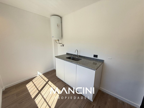 Ph En Venta De 5 Ambientes Con Cochera - Villa Ballester