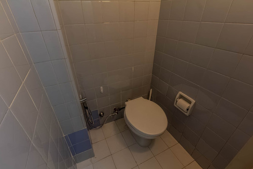 Venta Oficina C/ 2 Despachos Y Recepción 1° Piso Contra Frente En Retiro, Microcentro