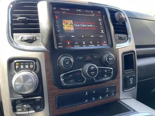 Dodge LARAMIE 5.7 Laramie Mcab 4x4 Mt