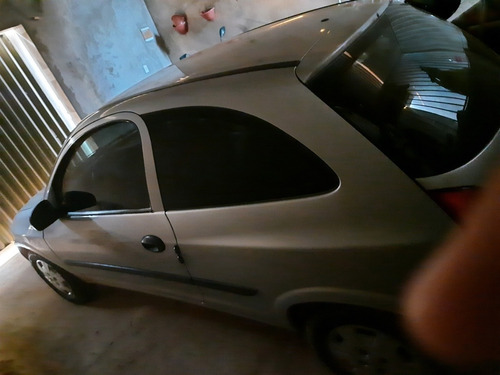 Imagem 12 de 15 de Chevrolet Celta 2005 1.0 Life 3p