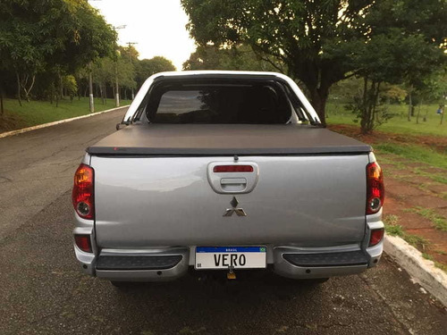 Imagem 11 de 15 de Mitsubishi L-200 Triton 4x4 At 3.2 Diesel - 2011