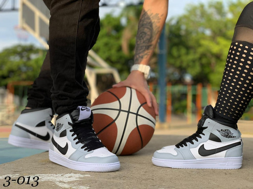 Nike Jordan Retro 1
