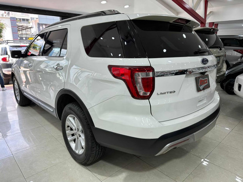Imagen 9 de 11 de Ford Explorer Limited
