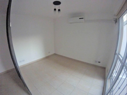 Imagen 4 de 7 de Monoambiente Con Terraza Propia // Lacroze 648