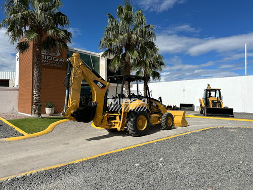 Caterpillar 420 E 2006/ Case/ John Deere