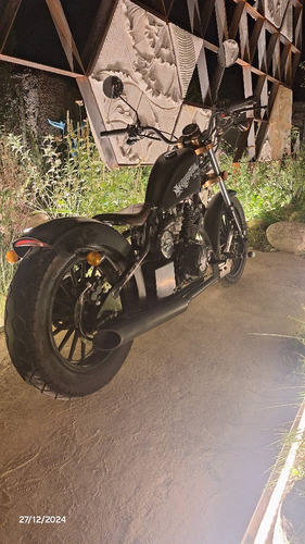 Bobber MonocilĂndrco 250cc Color Negro Mate