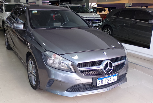 Mercedes-Benz Clase A 1.6 A200 Urban 156cv