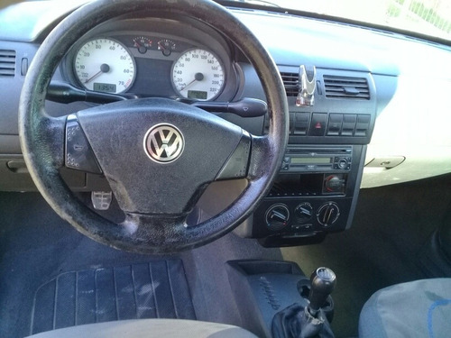 Imagen 6 de 11 de Volkswagen Gol 1.6 I Power 601 3 P 2006
