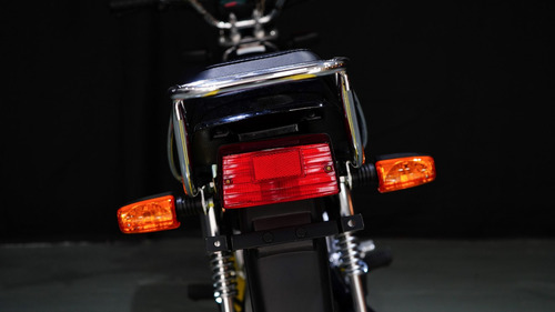 Suzuki Ax100 Negra
