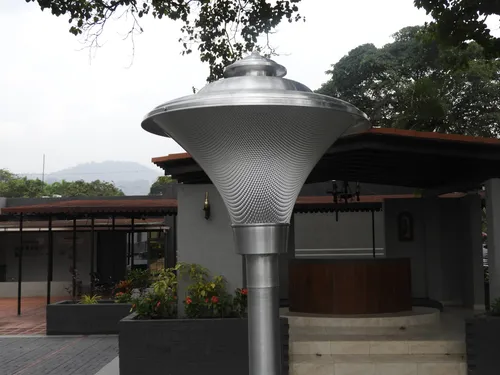 Lampara De Jardin Model Capri