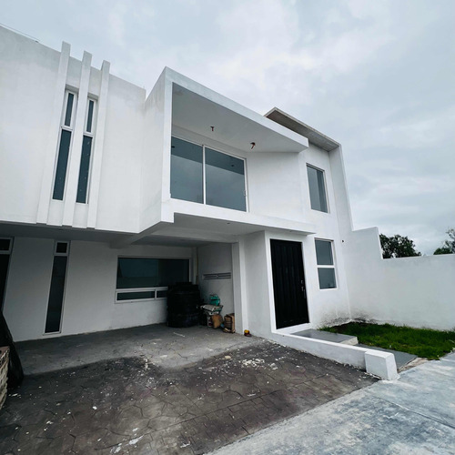 Vendo Casa Moderna De 4 Recámaras En Pachuca