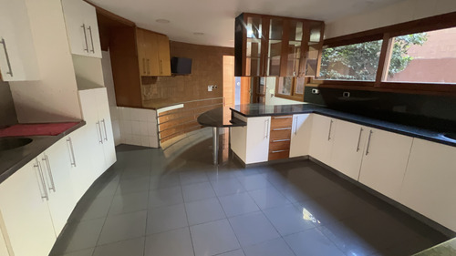Expats Condominio Seguro Buena Conectividad