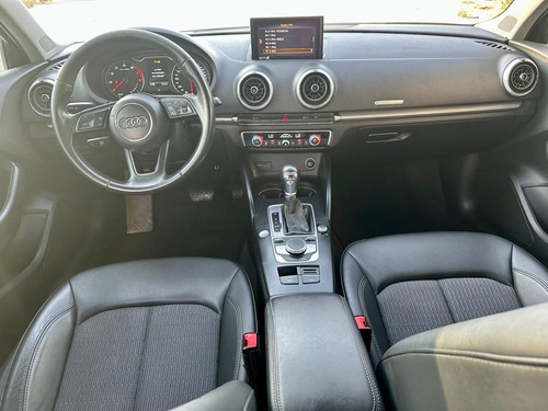 Audi A3 2.0 Sedán L Select At Dsg