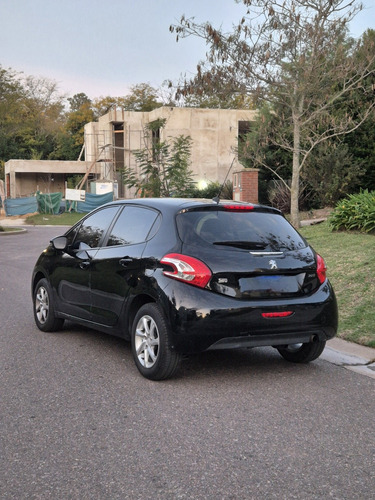 Peugeot 208 1.5 Allure Touchscreen