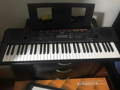 Teclado Yamaha Psre263 Como Nuevo!