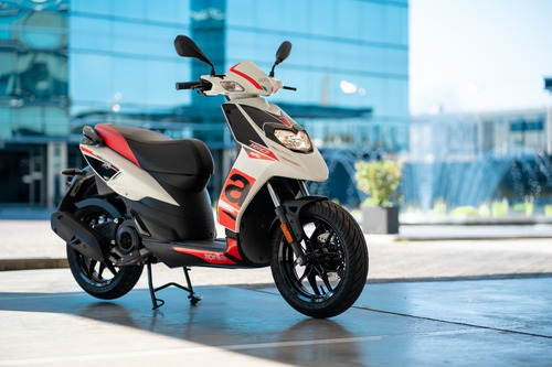 Imagen 8 de 15 de Aprilia Sr 160 - Entrega Inmediata En Todos Sus Colores