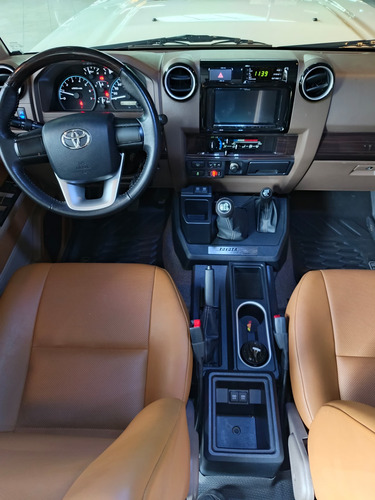 Toyota Land Cruiser Machito