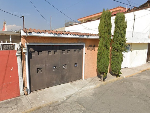Casa En Remate Bancario En Villa De Las Flores, Sna Francisco Coacalco. (6% Debajo De Su Valor Comercial, Solo Recursos Propios, Unica Oportunidad) -ijmo2