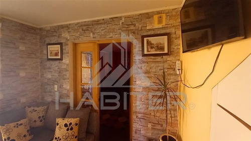 Casa En Venta De 3 Dorm. En Valdivia