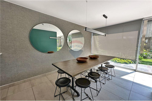 Oportunidad!! Duplex 2dorm, 2b, 2 Estac 1 Bod