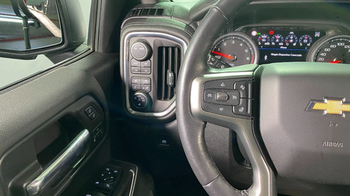 Imagen 13 de 18 de Chevrolet Silverado Ltz 4x4 5.3 At 2020