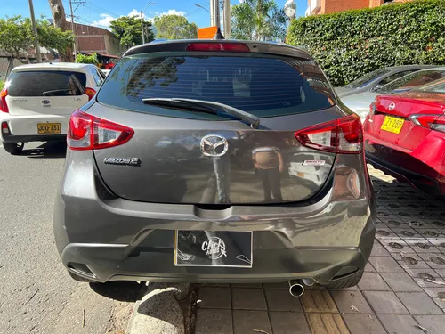 Mazda 2 Touring Cc1500 Automático