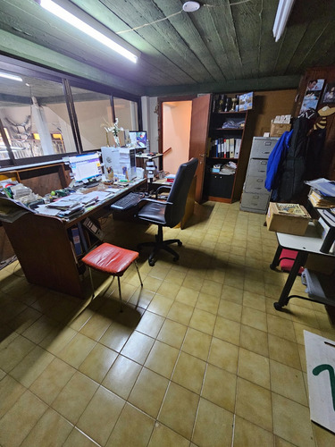 Local - Salón Vta + Depos + Fdo Com + Dpto 5 Amb 1°p - Lote10x40 + Qcho + Galpon - Exc Invers