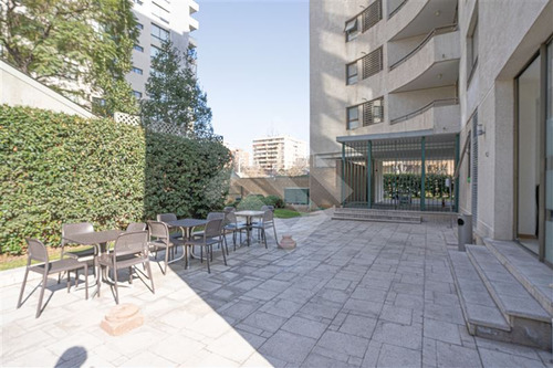 Departamento En Venta De 2 Dorm. En Las Condes