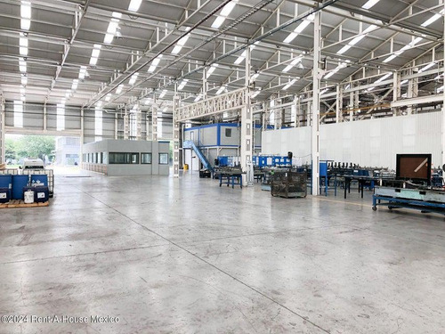 Bodega Industrial En Nuevo Leon Avenida Universidad 24-4311 Cr