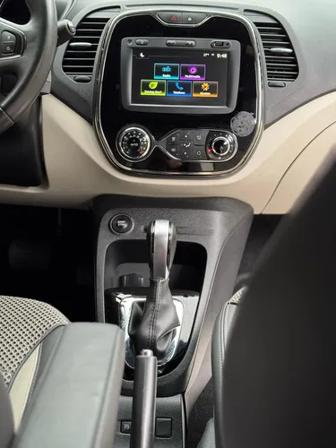 Renault Captur 2.0 Intens Automática