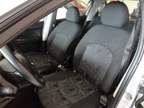 Imagem 4 de 8 de Peugeot 207 1.4 Xr 8v Flex 4p Manual