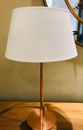 Lampara De Mesa Liv En Cobre O Platil