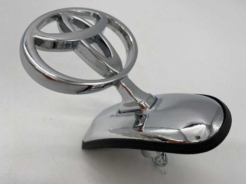 Imagen 4 de 8 de Toyota Land Cruiser Burbuja Fj80 Coronilla Emblema Capot