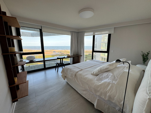 Venta Apartamento 4 Dormitorios En Suite En Manantiales Punta Del Este
