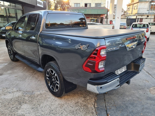 Imagen 4 de 14 de Toyota Hilux 2.8 Srx Mt 204cv
