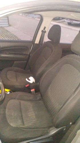 Imagem 4 de 6 de Citroën C3 Picasso 2013 1.6 16v Exclusive Flex Aut. 5p