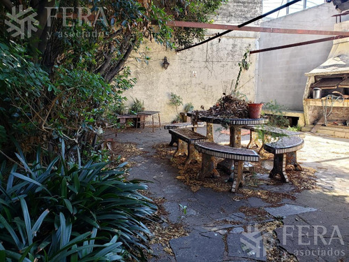 Imagen 7 de 16 de Venta De Casa 5 Ambientes Con Amplio Fondo Libre Y Cochera En Bernal Este (26953)