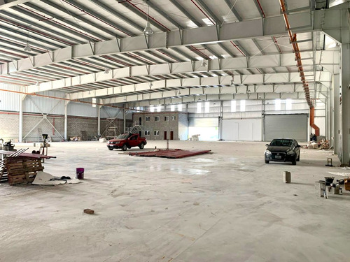 Alquiler Nave Industrial 2000 M2 En La Boca