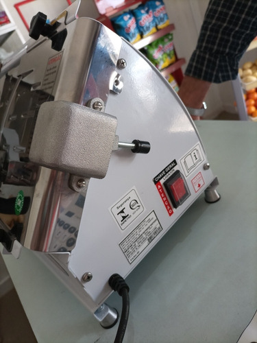 Imagem 3 de 5 de Máquina De Frios