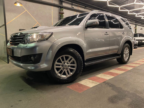 Toyota Hilux HILUX SW4 SRV D4-D 4X4 3.0 TDI DIES. AUT