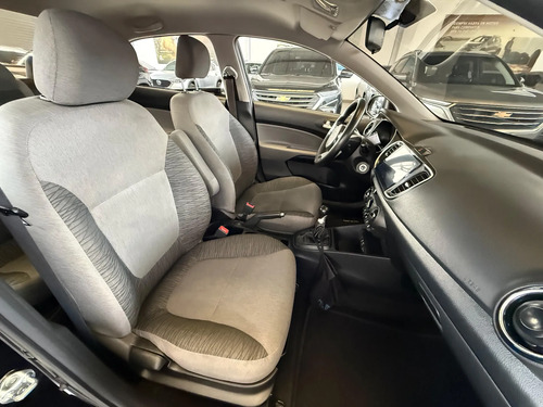 Kia Soluto 1.4 Emotion Mt