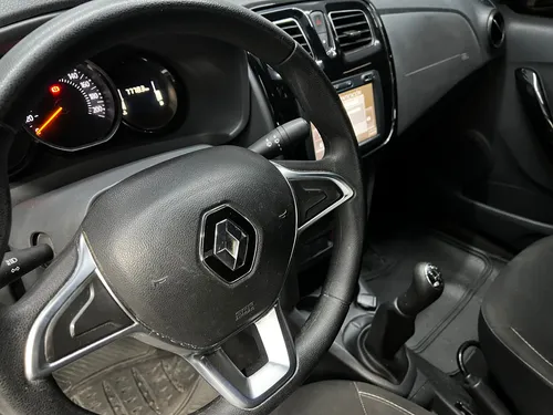 Renault Logan 1.6 Expression / Life +