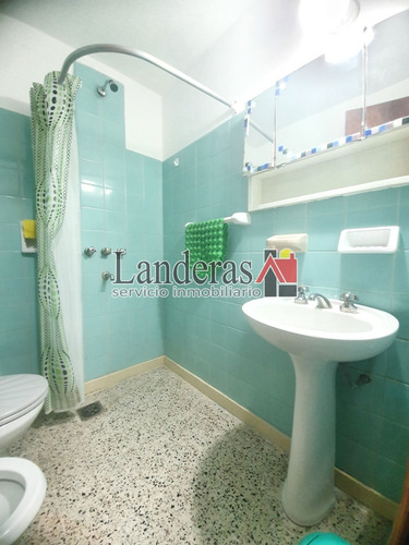 Imagen 21 de 29 de Venta En Block - 3 Locales + 8 Departamentos De 2 Y 1 Amb. - Una Cuadra Del Mar