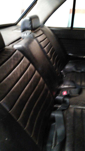 Imagen 11 de 20 de Peugeot 504